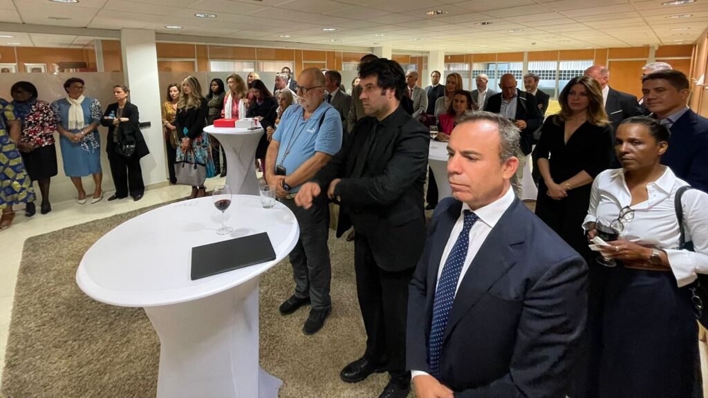 Numerosos empresarios angoleños y españoles se dieron cita en la Embajada.