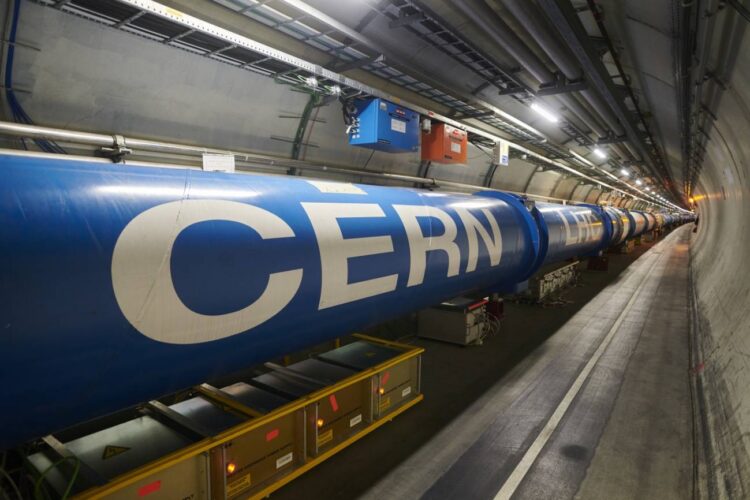 Tunnel of the Large Hadron Collider (LHC) at the European Organization for Nuclear Research (CERN) on the Franco-Swiss border./ Photo: CERN