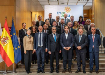 El vicepresidente del Gobierno español, Carlos Cuerpo, con los embajadores de la Unión Europea destinados en España. Fotos: Embajada de Chipre
