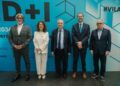 El ministro de Industria y Comercio, Jordi Hereu, junto a la alcaldesa de Viladecans, Olga Morales, en el IND+I Day celebrado en la localidad barcelonesa