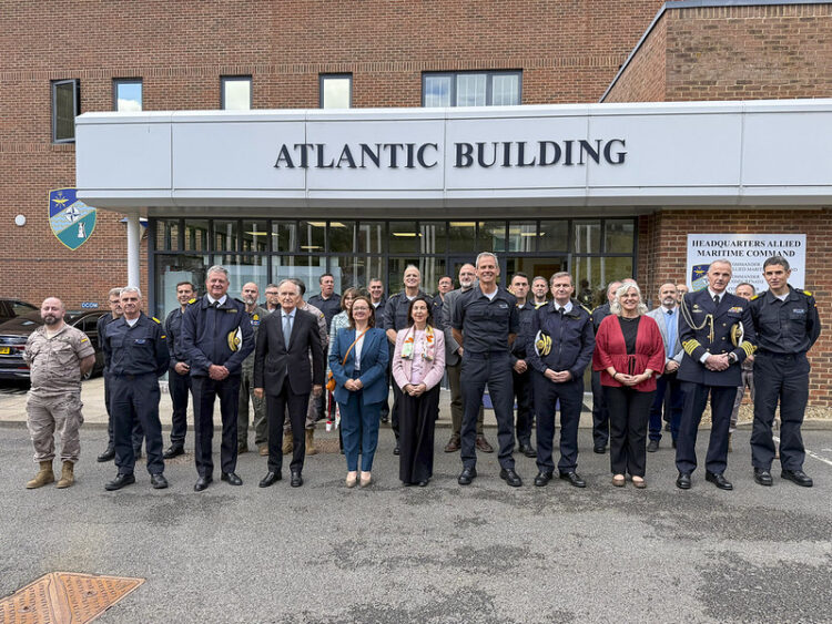Visita de la ministra de Defensa, Margarita Robles, al Cuartel General del Mando Marítimo Aliado (MARCOM) en Northwood, Reino Unido