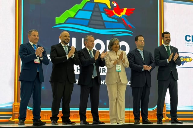 The organizers of the Ibero-American Tourism Forum, during the presentation of the Canary Islands as the host of the fourth edition./ Photo: CEIB