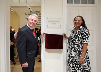 Benjamin Leon, Jr., U.S. Ambassador, and U.S. Consul General in Barcelona, Lia Miller, inaugurate the Ruth Davis Room. /Photo: Courtesy of the United States Embassy