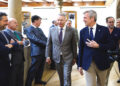El embajador de México, Quirino Ordaz Coppel, junto al presidente de la Xunta de Galicia, Alfoso Rueda, en el acto de inauguración del Consulado. /Fotos: Cortesía de la Embajada de México