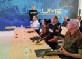 La ministra de Defensa, Margarita Robles, durante la visita a la Unidad de Drones de la UME (UDRUME), en León
