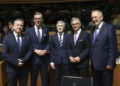 El ministro del Interior español (en el centro) con algunos de sus homólogos europeos.