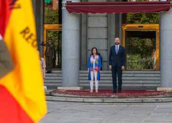 Los ministros de Defensa de España y Polonia tras su encuentro.