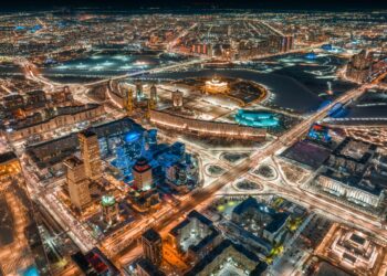 Vista nocturna de Astana./ Foto: Collab Media / iStock