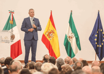 El embajador Quirino Ordaz, durante su discurso de inauguración del nuevo Consulado Honorario. /Fotos: Cortesía de la Embajada de México