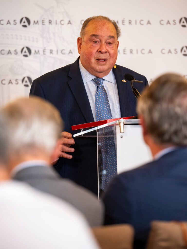Eduardo Aguirre.