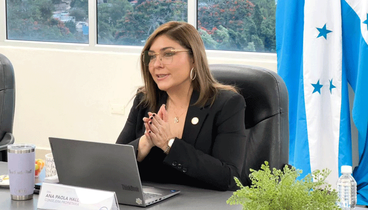 Ana Paola Hall, nueva embajadora de Honduras en España