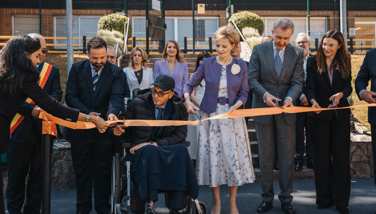 Time of ribbon cutting at the opening of the new factory in Okondo. /Photo: Courtesy of the Romanian Embassy