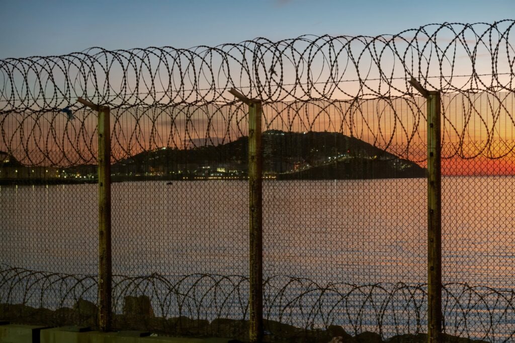 Ceuta, vista desde Marruecos./ Foto: juanorihuela / iStock