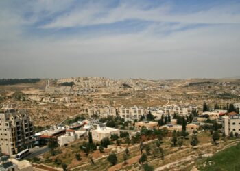 Jerusalén, desde Cisjordania./ Foto: Tomasz Dutkiewicz / iStock