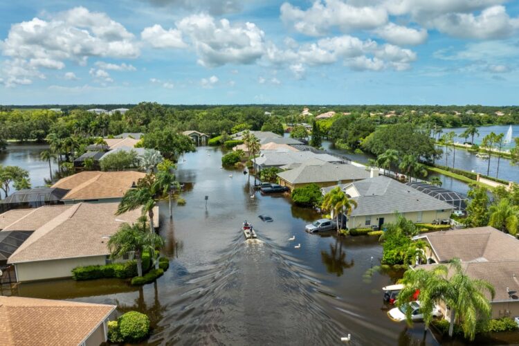 A street in Sarasota, Florida, flooded after Hurricane Debby. / Photo: Bilanol / iStock