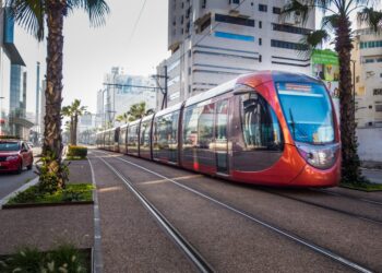 A tram runs through Casablanca's financial district. / Photo: Anass Bachar